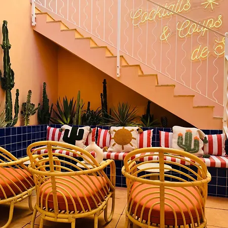 Narev's Hotel Menton