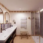 Gabriel Hotel